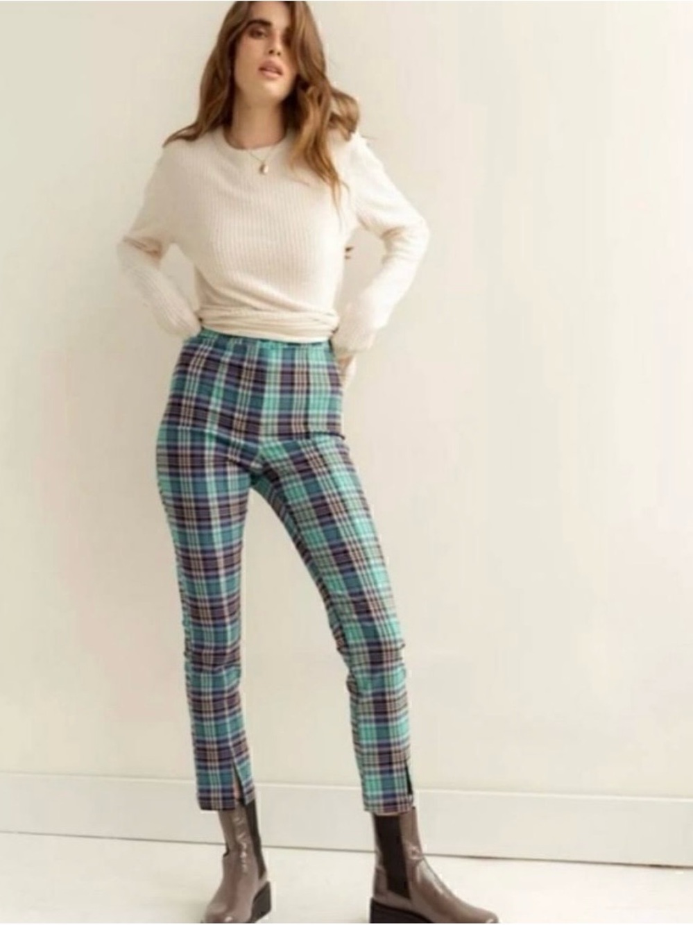 Urban Outfitters Tessa Green Blue Plaid Notched Cropped High-Waisted Pants Sz 2
